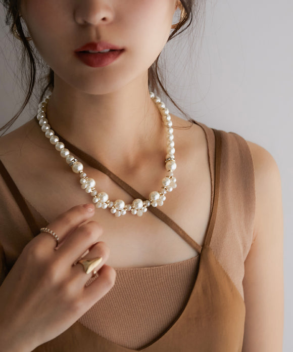 {"color":"\u30d9\u30fc\u30b8\u30e5","info":"model\uff1aH161cm size\uff1aF"}