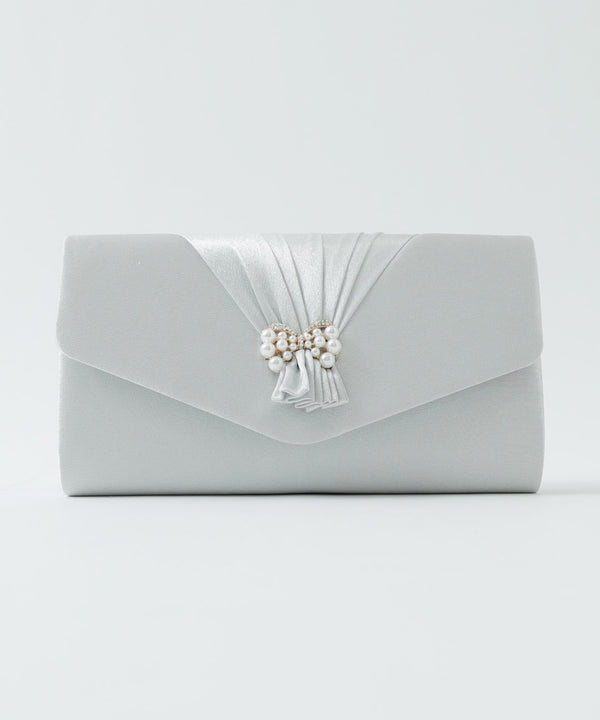 niana リボンタックサテンクラッチバッグ シルバー