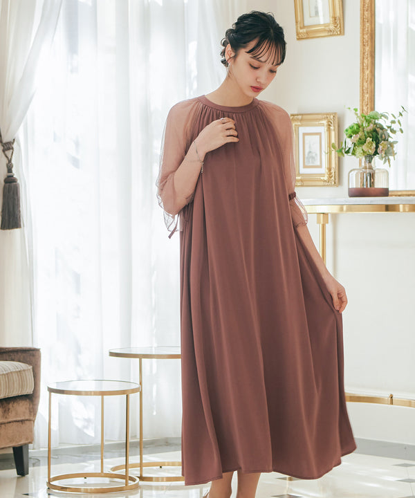 {"color":"\u30d4\u30f3\u30af\u30d9\u30fc\u30b8\u30e5","info":"model\uff1aH162cm size\uff1aM"}