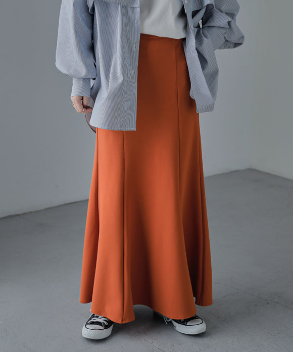{"color":"\u30aa\u30ec\u30f3\u30b8","info":"model\uff1aH161cm size\uff1aM"}