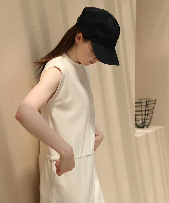 {"color":"\u30a2\u30a4\u30dc\u30ea\u30fc","info":""}