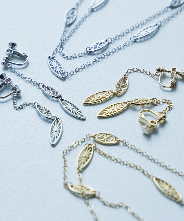 {"color":"","info":""}