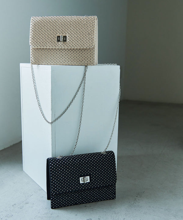 {"color":"","info":""}