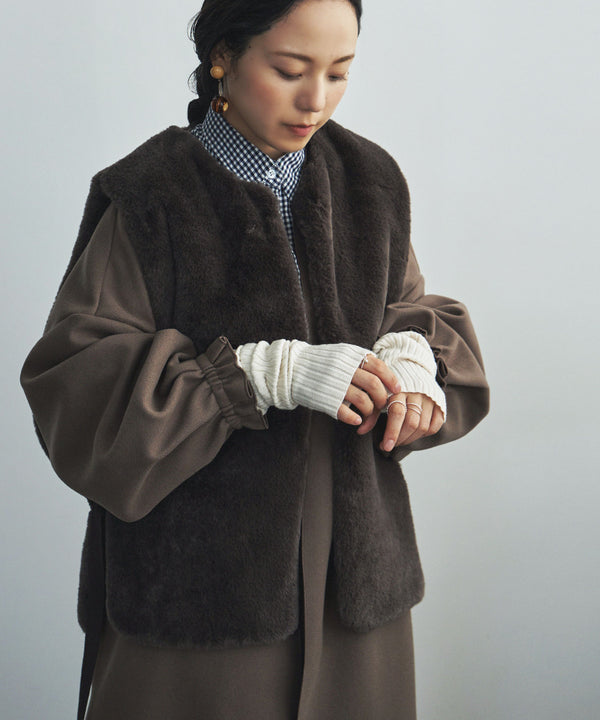 {"color":"\u30a2\u30a4\u30dc\u30ea\u30fc","info":""}