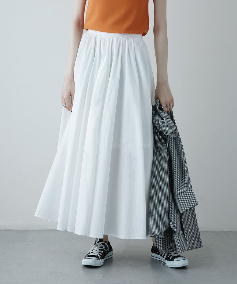 {"color":"\u30aa\u30d5\u30db\u30ef\u30a4\u30c8","info":"model\uff1aH170cm size\uff1aF"}