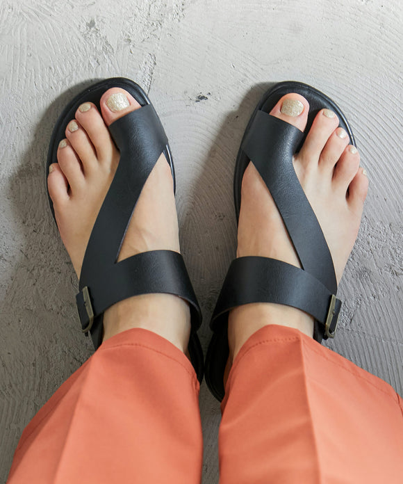 {"color":"\u30d6\u30e9\u30c3\u30af","info":"model\uff1aH171cm size\uff1aLL(24-24.5cm)"}
