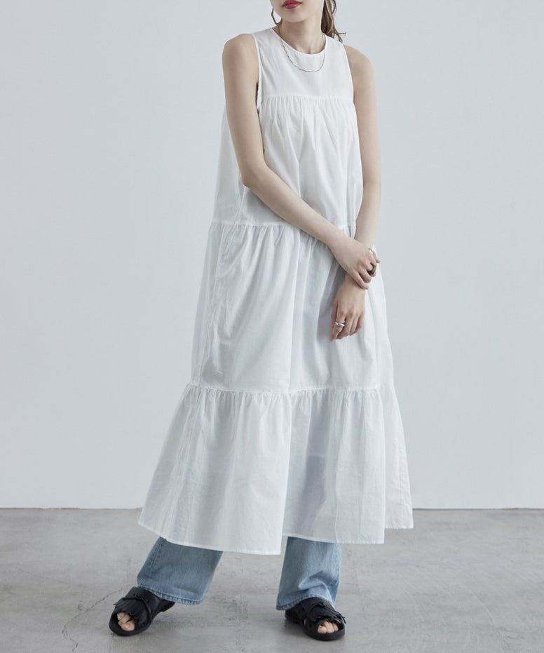 {"color":"\u30aa\u30d5\u30db\u30ef\u30a4\u30c8","info":"model\uff1aH170cm size\uff1aM"}