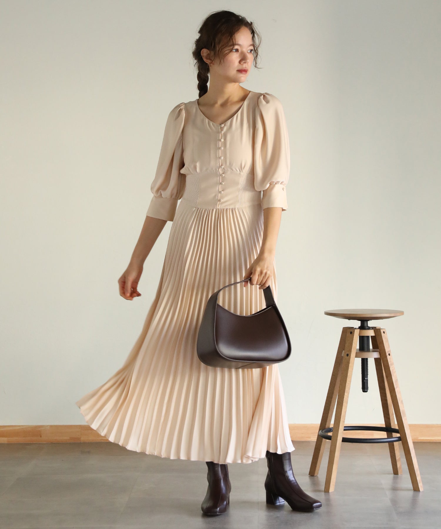 Vネックプリーツワンピース｜パーティードレス・結婚式ワンピース - aity