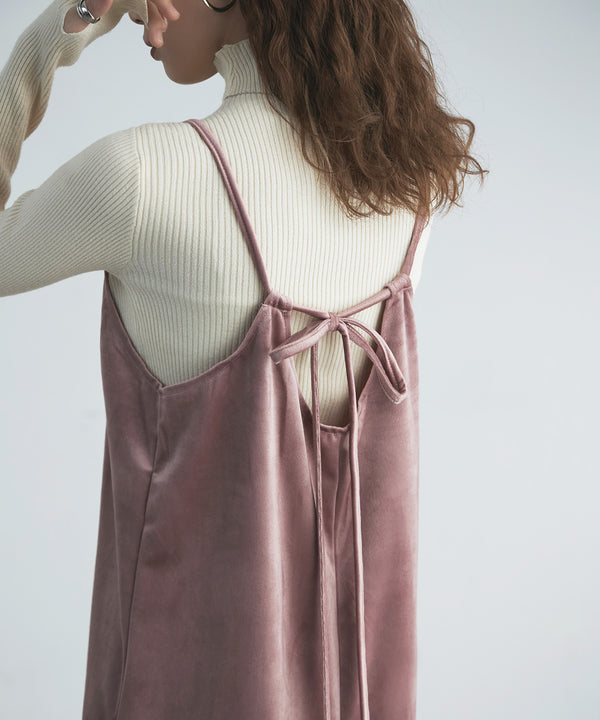 {"color":"\u30d4\u30f3\u30af","info":""}