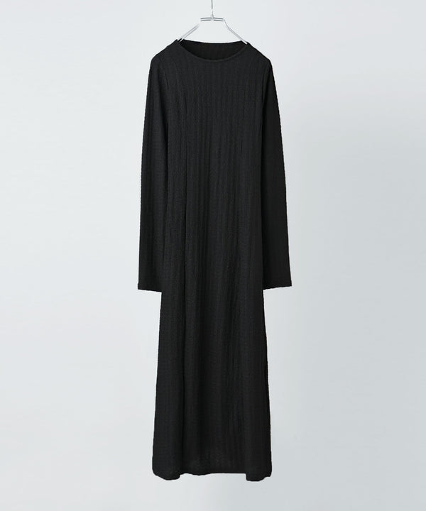 {"color":"\u30d6\u30e9\u30c3\u30af","info":""}