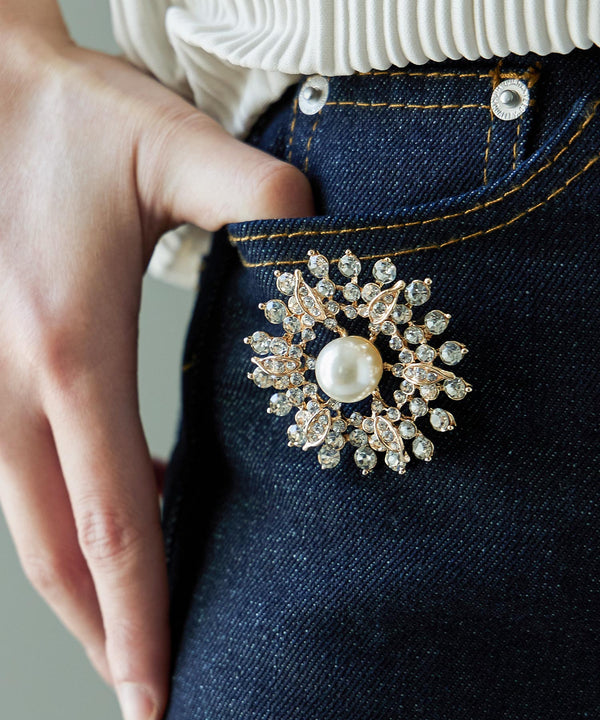 {"color":"\u30b4\u30fc\u30eb\u30c9","info":""}