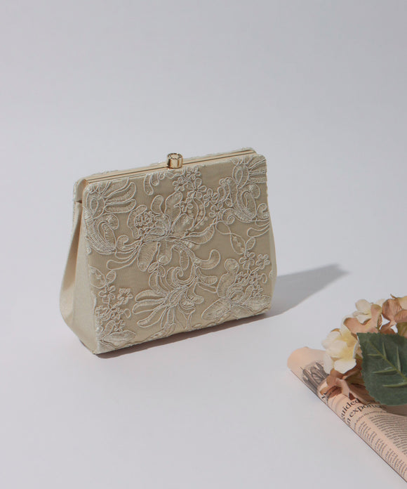 niana 3way刺繍レースクラッチバッグ ベージュ