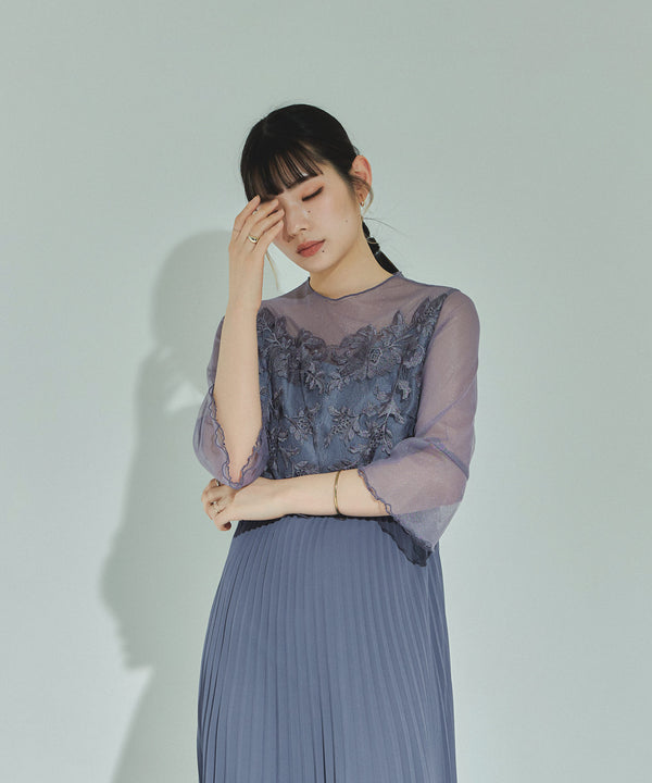 {"color":"\u30b0\u30ec\u30a4\u30c3\u30b7\u30e5\u30d6\u30eb\u30fc","info":"model\uff1aH160cm size\uff1aM"}