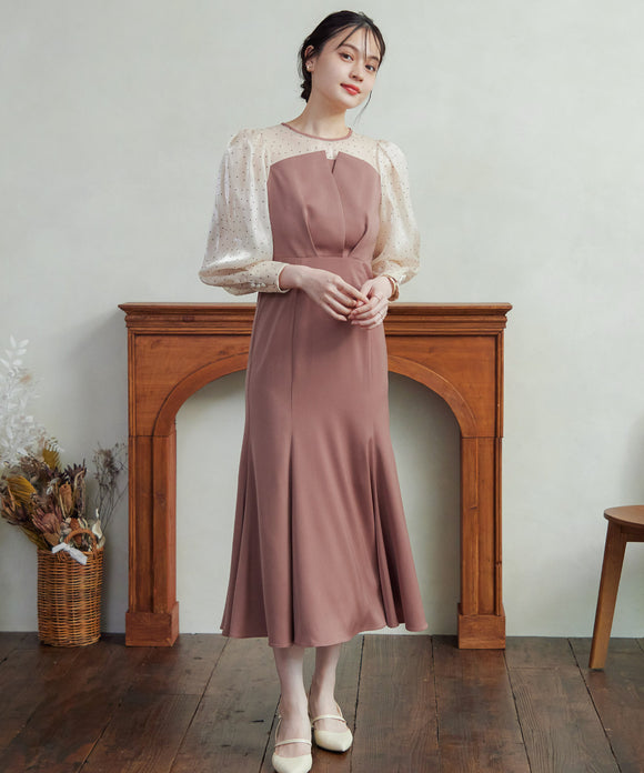 {"color":"\u30d9\u30fc\u30b8\u30e5","info":"model\uff1aH168cm size\uff1aM"}
