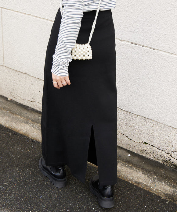 {"color":"\u30d6\u30e9\u30c3\u30af","info":"model\uff1aH163.5cm size\uff1aM"}