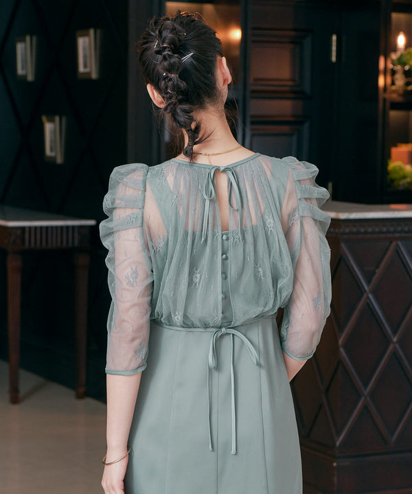 {"color":"\u30d6\u30eb\u30fc\u30b0\u30ec\u30fc","info":"model\uff1aH162cm size\uff1aM"}