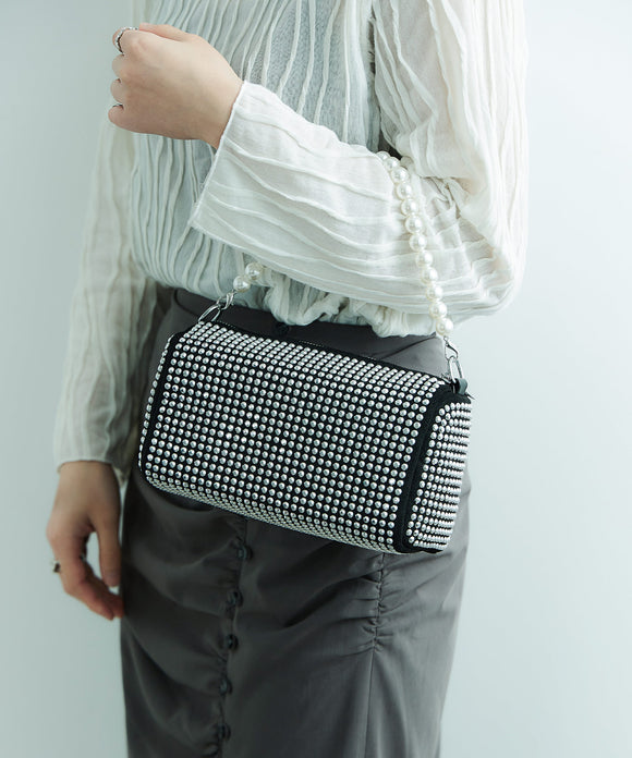 {"color":"\u30b7\u30eb\u30d0\u30fc","info":""}