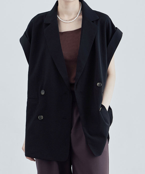 {"color":"\u30d6\u30e9\u30c3\u30af","info":"model\uff1aH170cm size\uff1aF"}