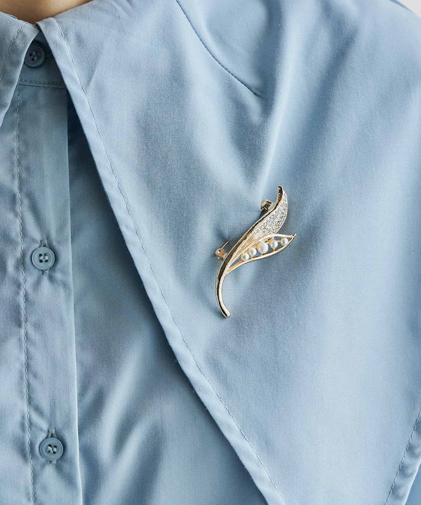 {"color":"\u30b4\u30fc\u30eb\u30c9","info":""}