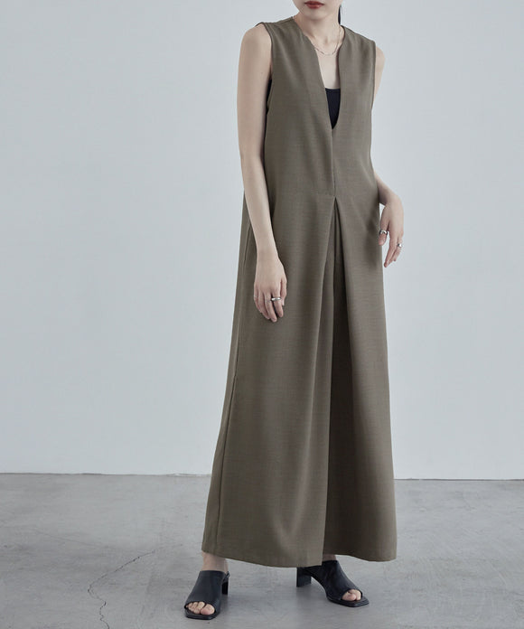 {"color":"\u30ab\u30fc\u30ad","info":"model\uff1aH170cm size\uff1aM"}