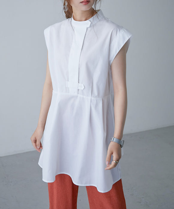 {"color":"\u30aa\u30d5\u30db\u30ef\u30a4\u30c8","info":"model\uff1aH161cm size\uff1aM"}