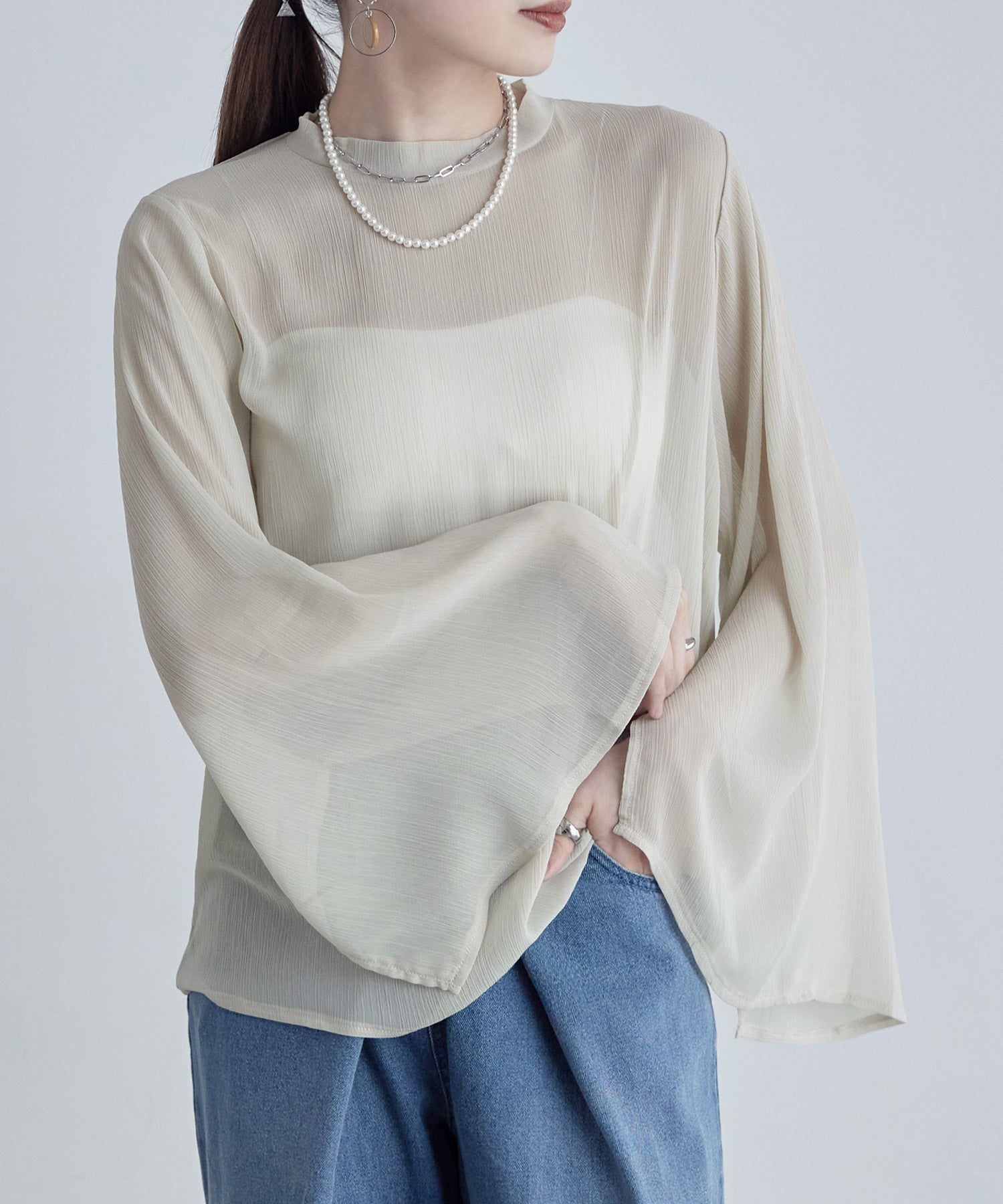 トップス Sheer Slit Sleeve P/O Amiur（エミレ）の「sheer slit sleeve tops（その他トップス