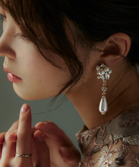 niana パールパーティーイヤリング ベージュ