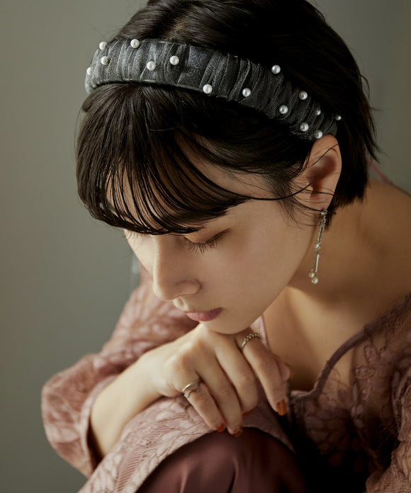 niana ラメチュールパールカチューシャ ブラック