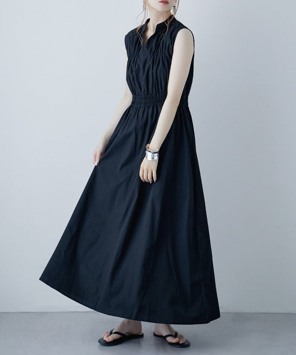 {"color":"\u30d6\u30e9\u30c3\u30af","info":"model\uff1aH155cm size\uff1aM"}