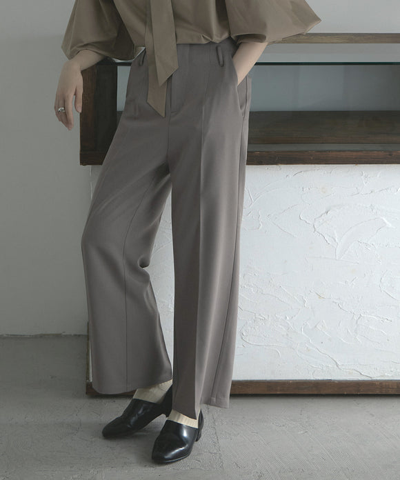{"color":"\u30b0\u30ec\u30fc\u30b8\u30e5","info":"model\uff1aH170cm size\uff1aM"}