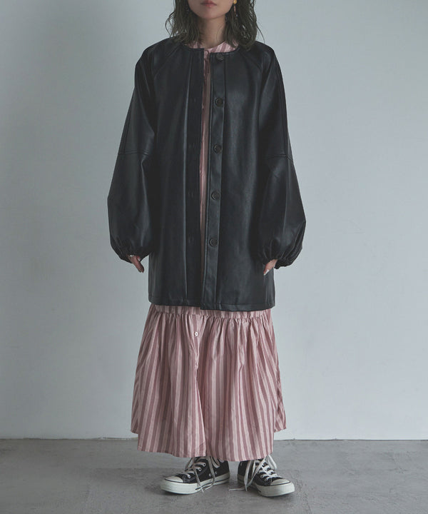 {"color":"\u30d6\u30e9\u30c3\u30af","info":""}