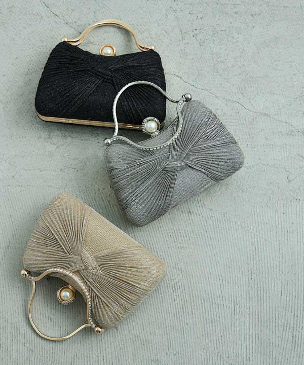 {"color":"","info":""}