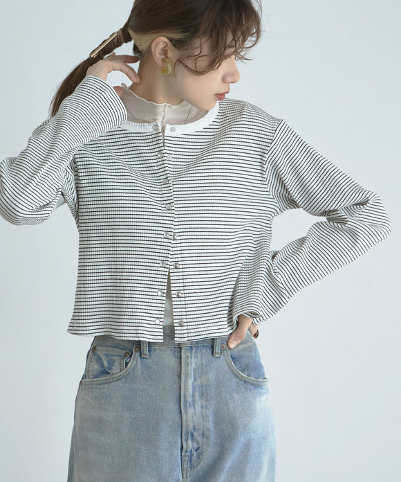 {"color":"\u30db\u30ef\u30a4\u30c8","info":"model\uff1aH170cm size\uff1aM"}