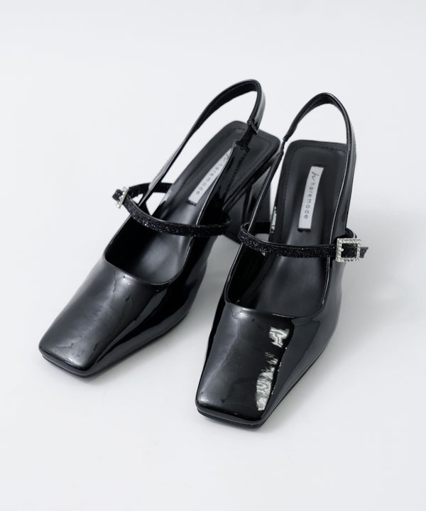 {"color":"\u30d6\u30e9\u30c3\u30af","info":"model\uff1aH171cm size\uff1a24cm"}