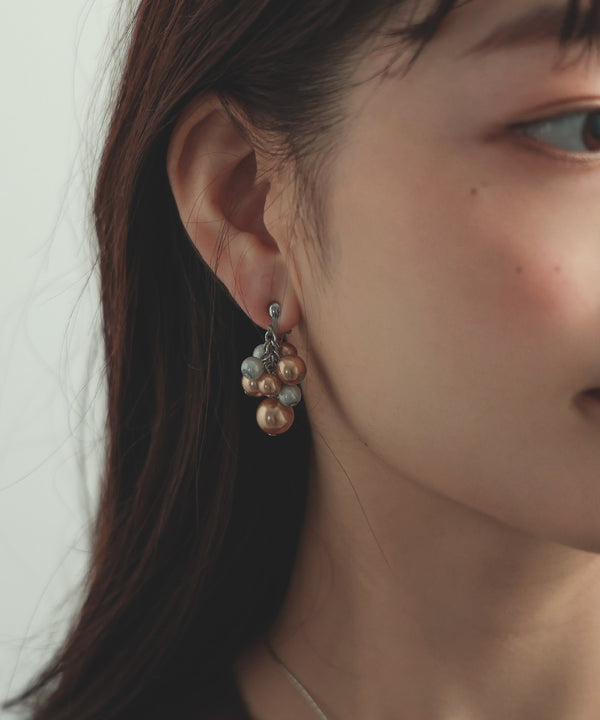 {"color":"\u30b4\u30fc\u30eb\u30c9","info":""}