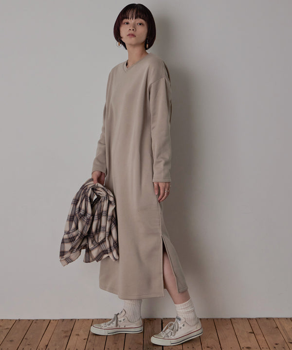 {"color":"\u30e2\u30ab","info":"model\uff1aH163.5cm size\uff1aM-L"}