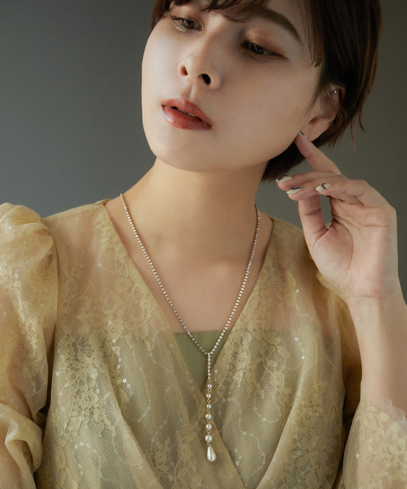 niana パールヘッド　ホワイトゴールドロングネックレス ホワイトゴールド