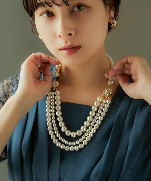 niana フラワーパールネックレス ベージュ