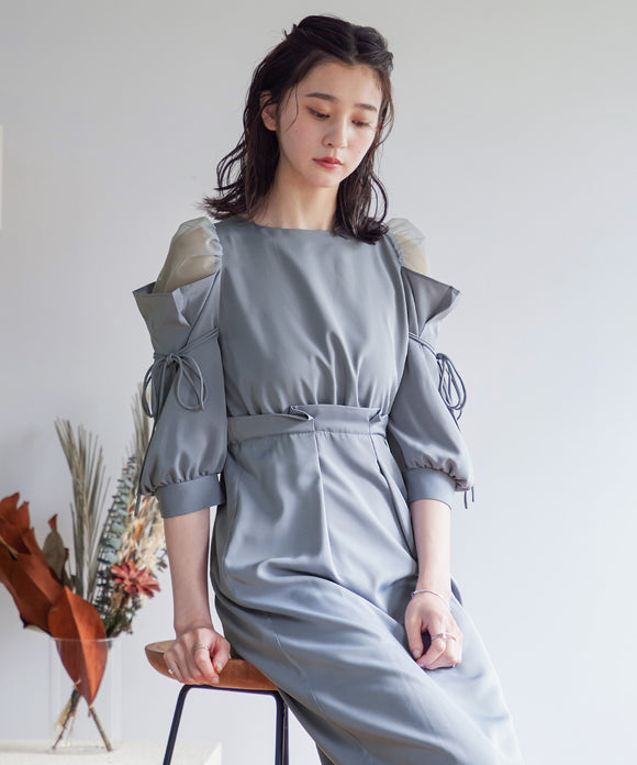 {"color":"\u30d6\u30eb\u30fc\u30b0\u30ec\u30fc","info":"model\uff1aH171 B83 W62 H89 size\uff1aM"}