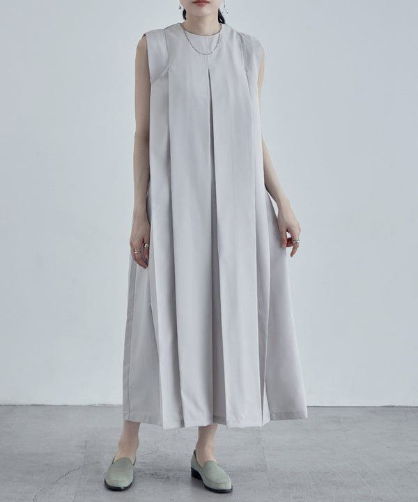 {"color":"\u30e9\u30a4\u30c8\u30b0\u30ec\u30fc","info":"model\uff1aH170cm size\uff1aM"}