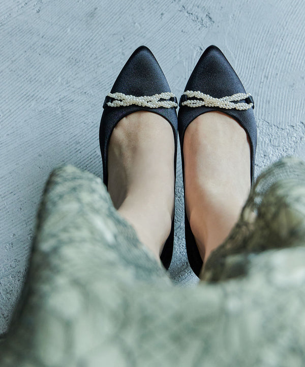 niana クロスパールパンプス ブラック