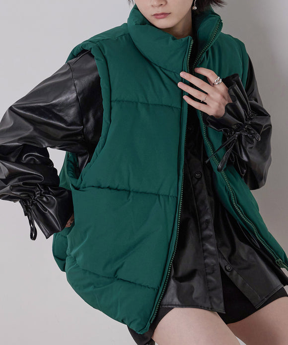 {"color":"\u30b0\u30ea\u30fc\u30f3","info":"model\uff1aH163.5cm size\uff1aM"}