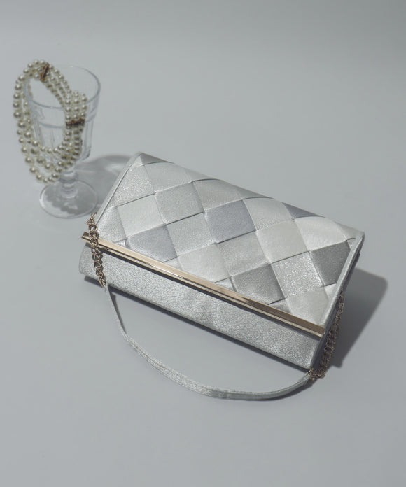 niana 編込みサテンクラッチバッグ グレー