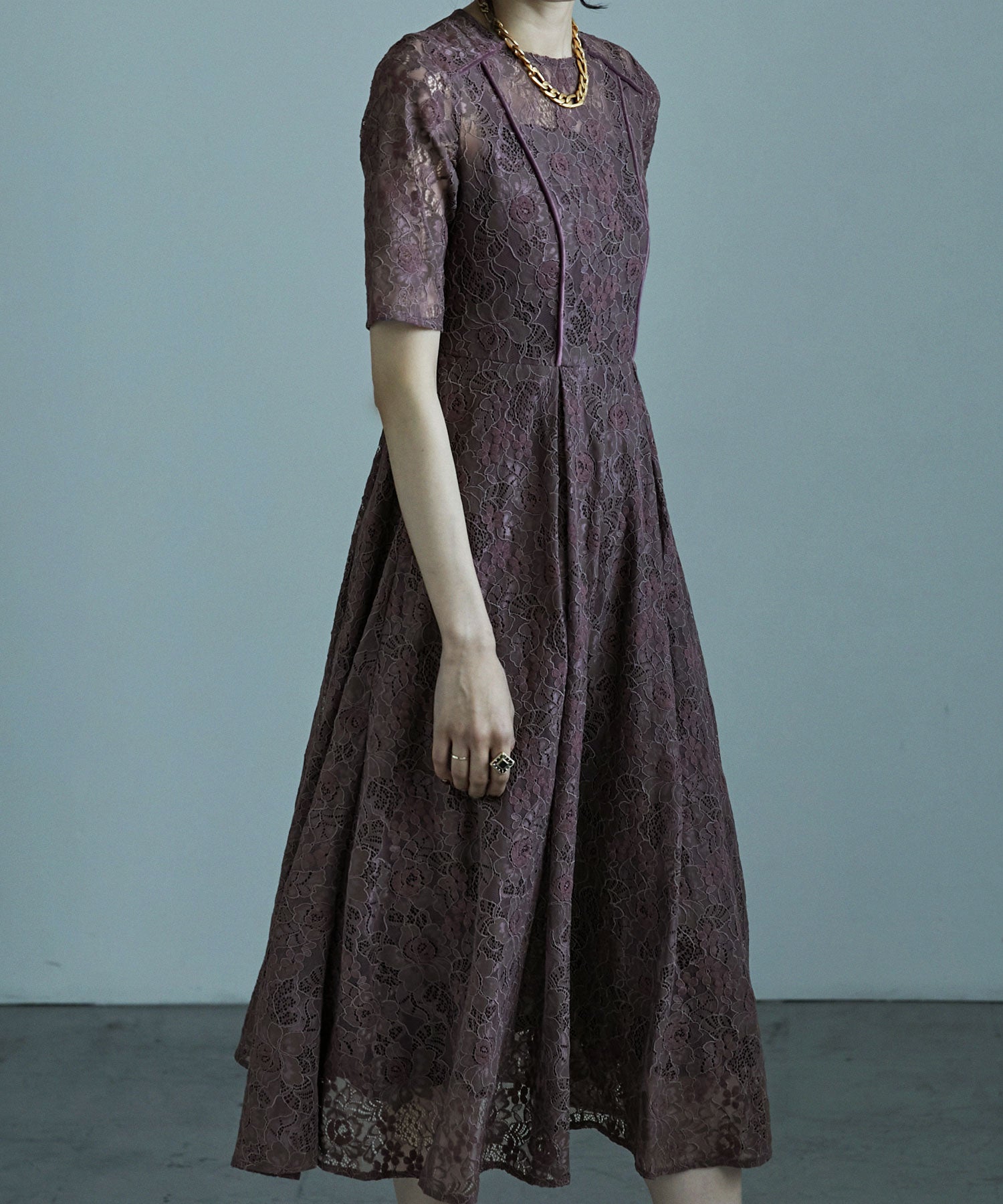 Lace piping dress