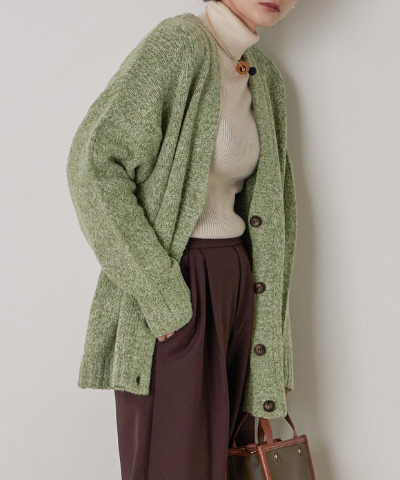 {"color":"\u30b0\u30ea\u30fc\u30f3","info":"model\uff1aH163.5cm size\uff1aM"}