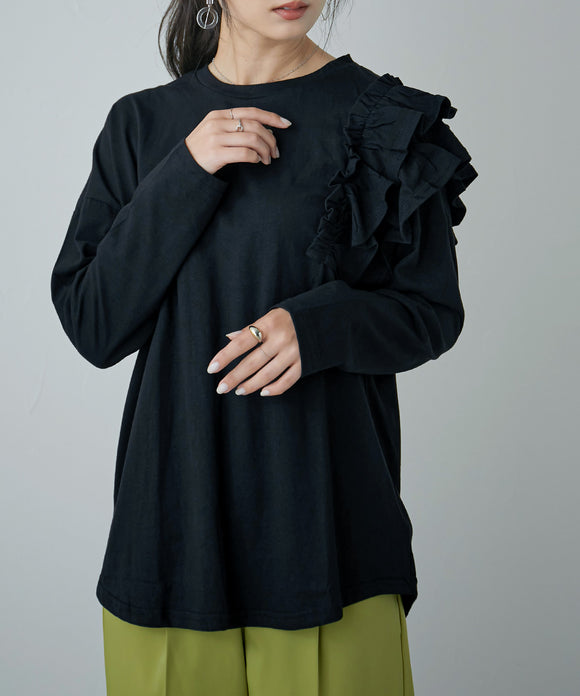 {"color":"\u30d6\u30e9\u30c3\u30af","info":"model\uff1aH161cm size\uff1aM-L"}