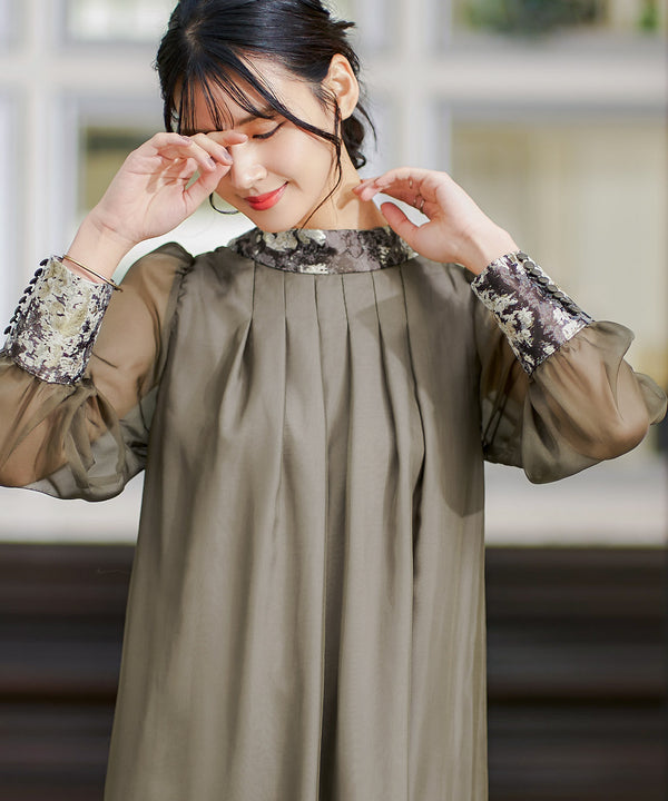 {"color":"\u30aa\u30ea\u30fc\u30d6","info":""}