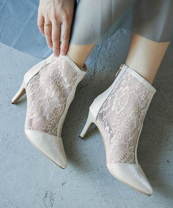 {"color":"\u30d9\u30fc\u30b8\u30e5","info":"model\uff1aH171cm size\uff1aLL(24.5cm\uff5e25cm)"}