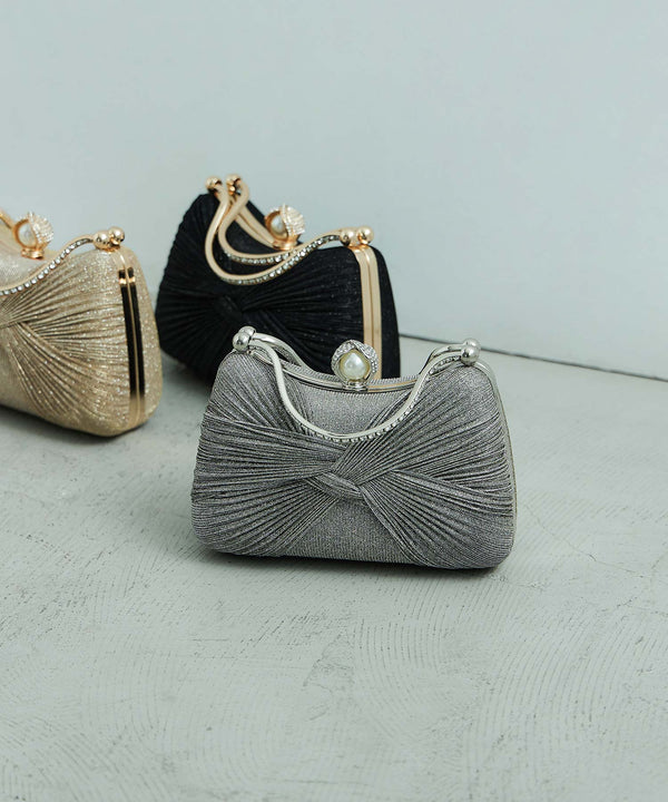 {"color":"","info":""}