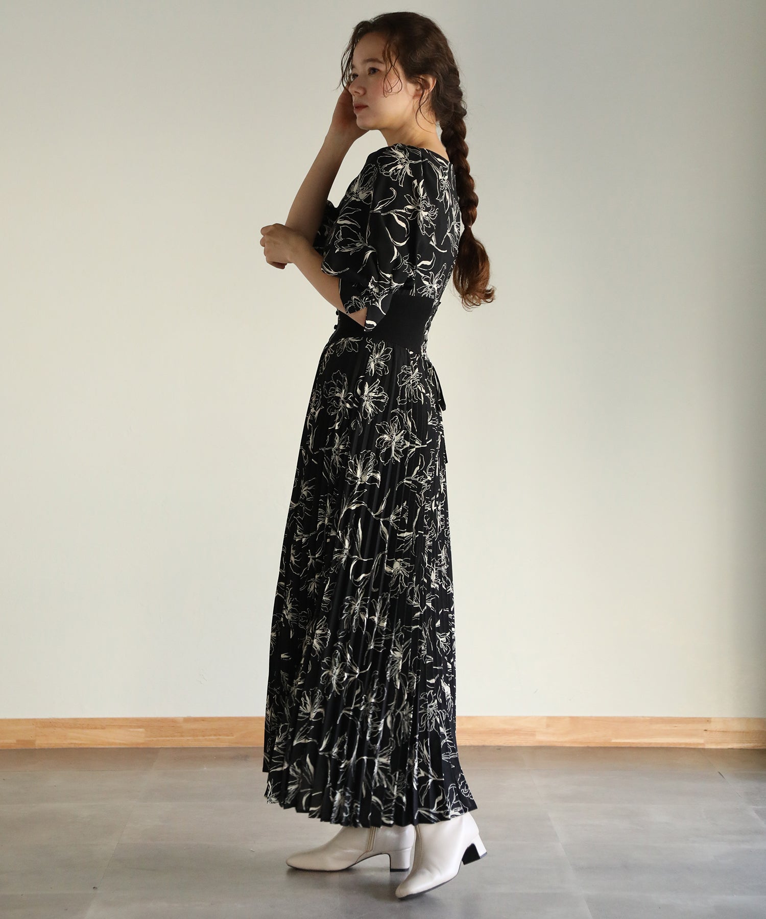 Vネックプリーツワンピース｜パーティードレス・結婚式ワンピース - aity